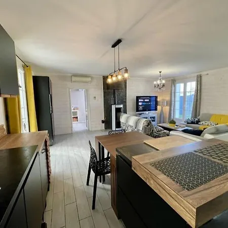 Charmante Et Accueillante Maison *